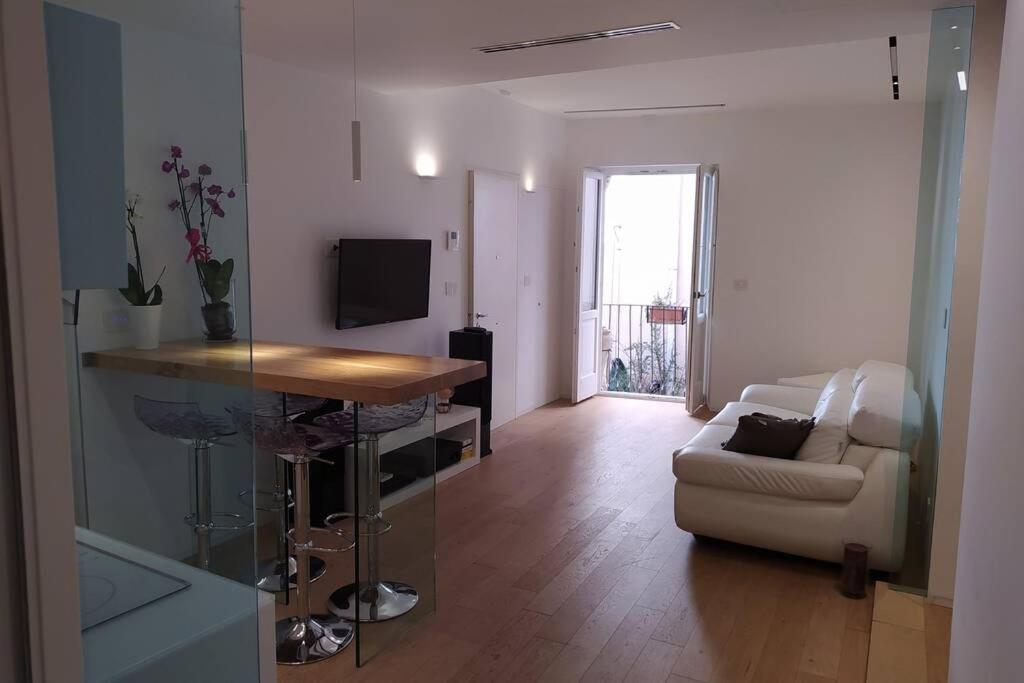Casa Bianca - Luxury With Balcony In The City Centre Taormina Eksteriør bilde